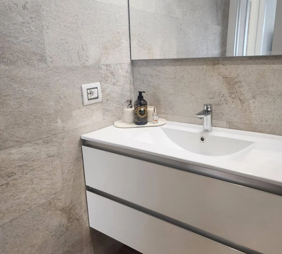 Duomo Gallery Apartment Milán